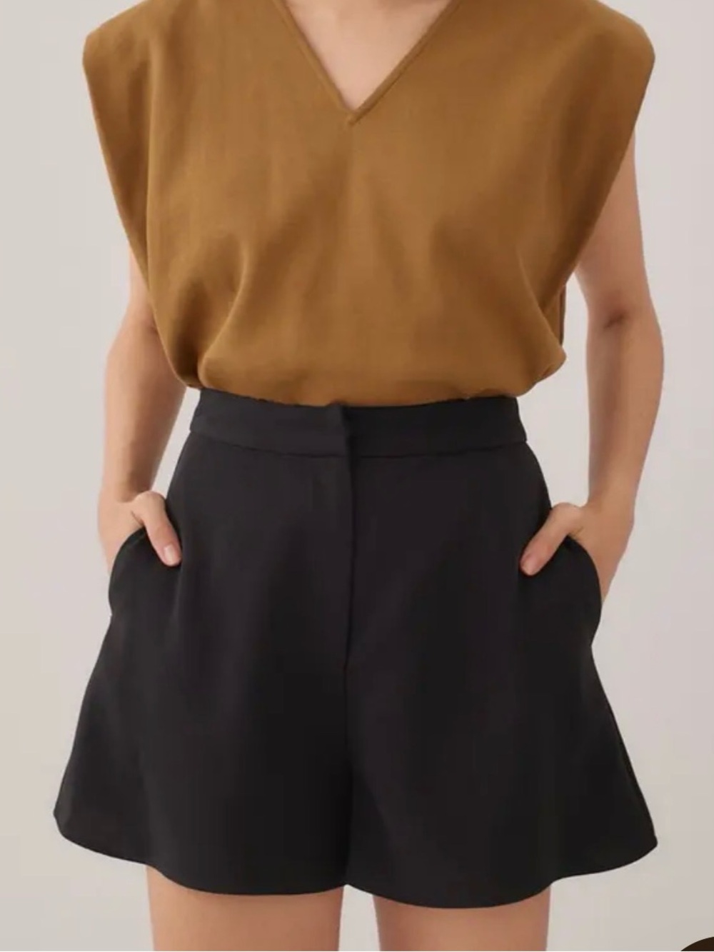 Love Bonito Woman’s Shorts Black NWT